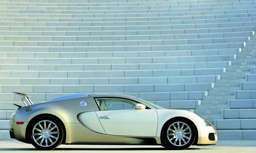  Bugatti Veyron 16.4 Centenaire 2009 года  (фото 79 из 130)